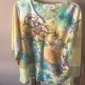 FINAL MARKDOWN G Collection Women's Vibrant Floral Blouse medium